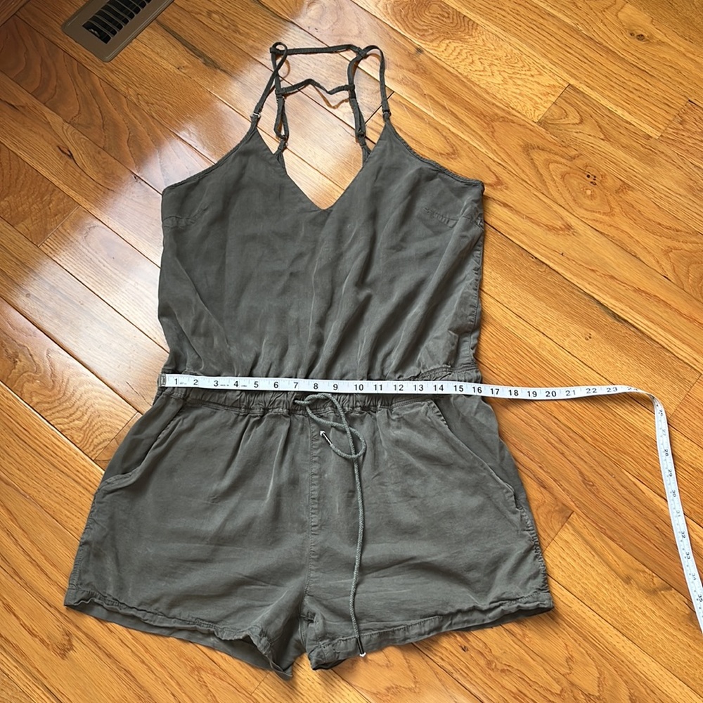 EUC BLANK NYC Romper Size M Olive